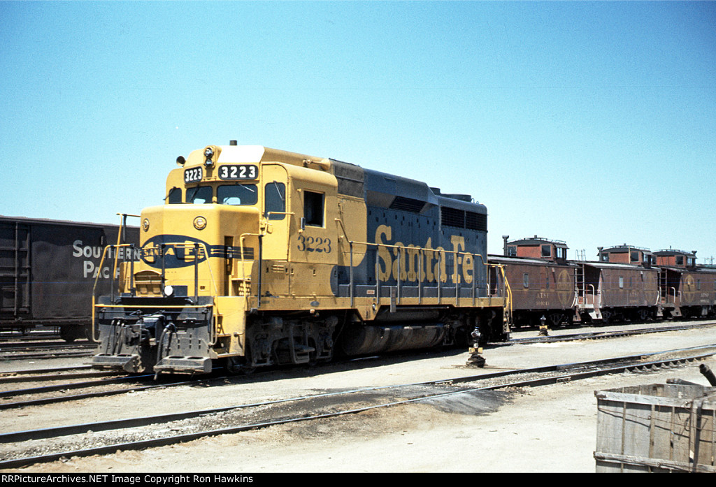 ATSF 3223 (REPOST)